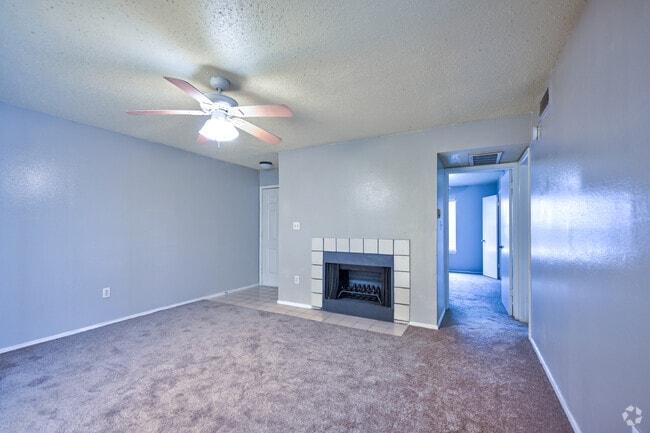 1BD, 1BA, 700SF - Living Room
