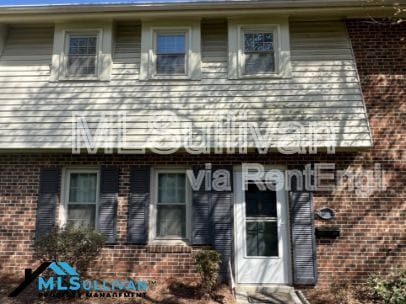 Building Photo - 625 W Front St Rental