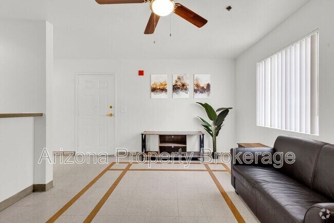 Building Photo - 2302 W Colter St Unit D201 Rental