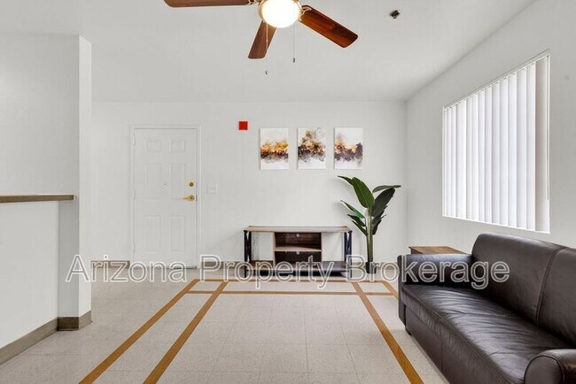 Photo - 2302 W Colter St Condo Unit D201
