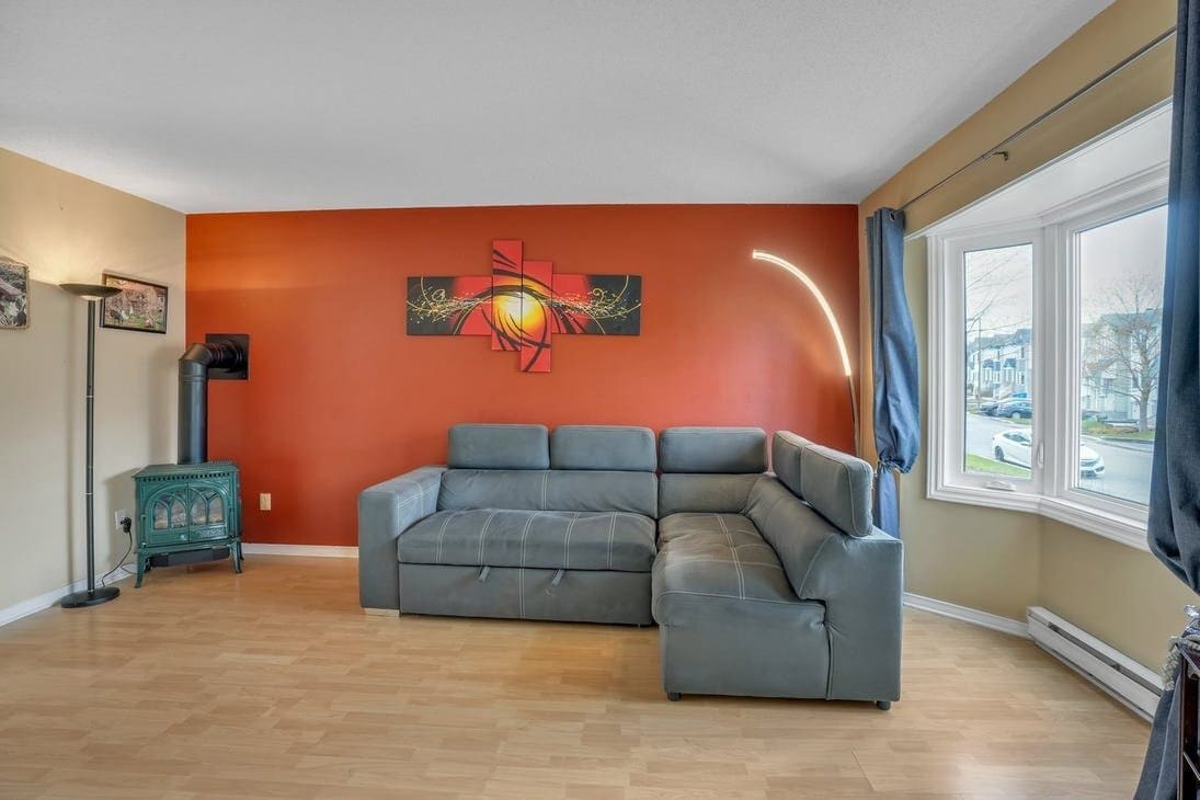 Photo - 8030 Broadway St