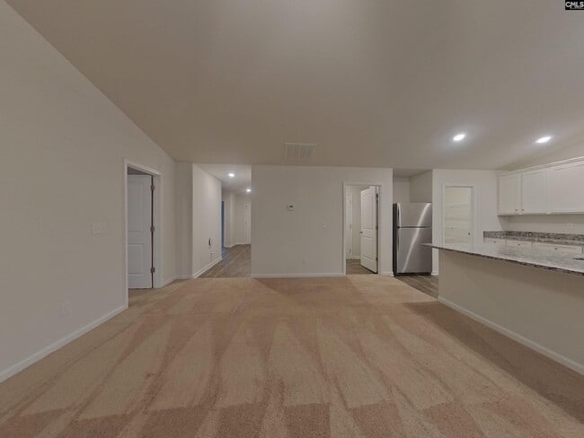 Photo - 202 Sundew Rd