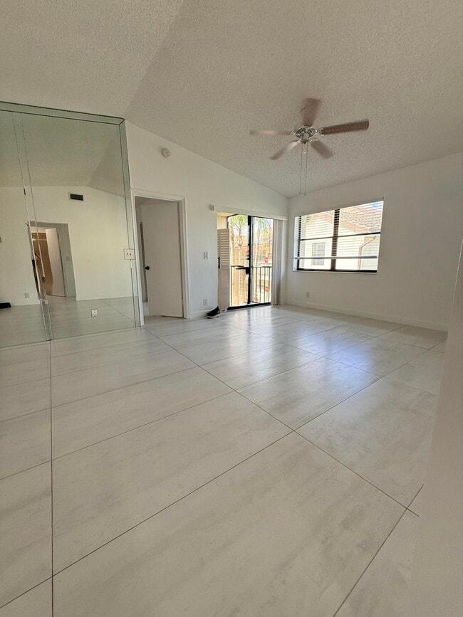 Photo - 7714 Tahiti Ln Unit 203