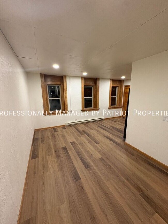 Photo - 107 Walnut St Unit 1