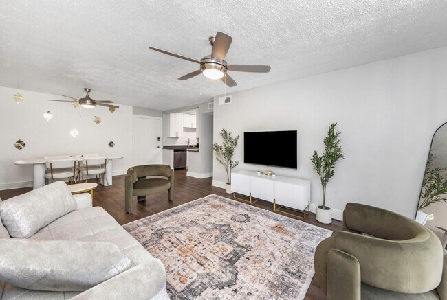 110 S Manhattan Ave Unit SI ID1369907P