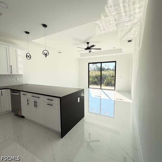 Photo - 209-211 W 12th St