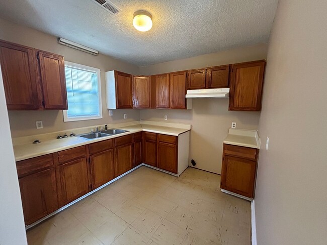 Photo - 9 Tina Dr Unit 9