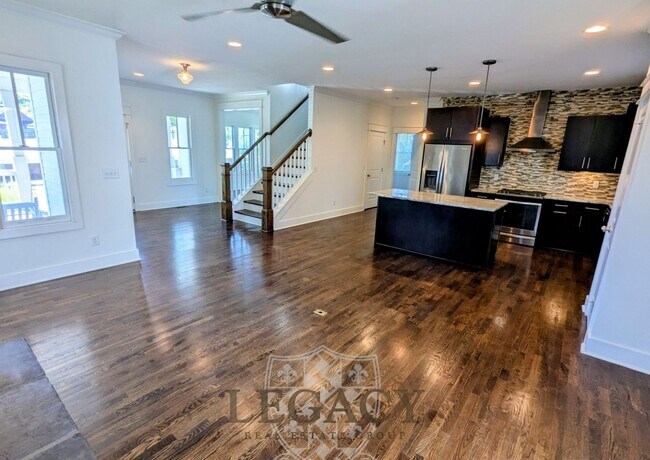 Photo - 1708 4th Ave N