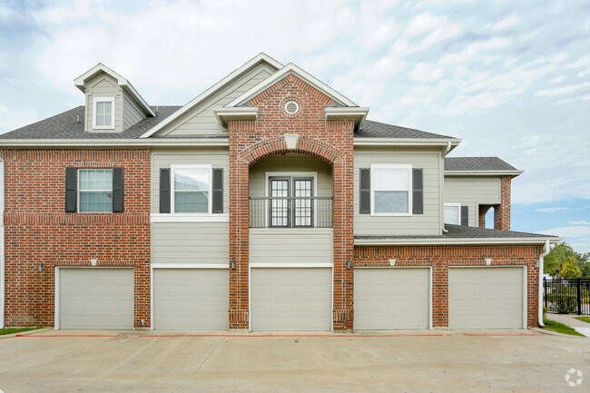 Photo - Lafayette Village