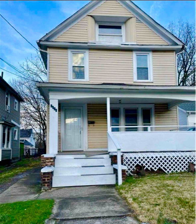 Building Photo - 1139 Marcy St Rental
