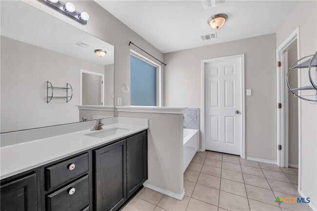 Photo - 6701 Mustang Creek Rd