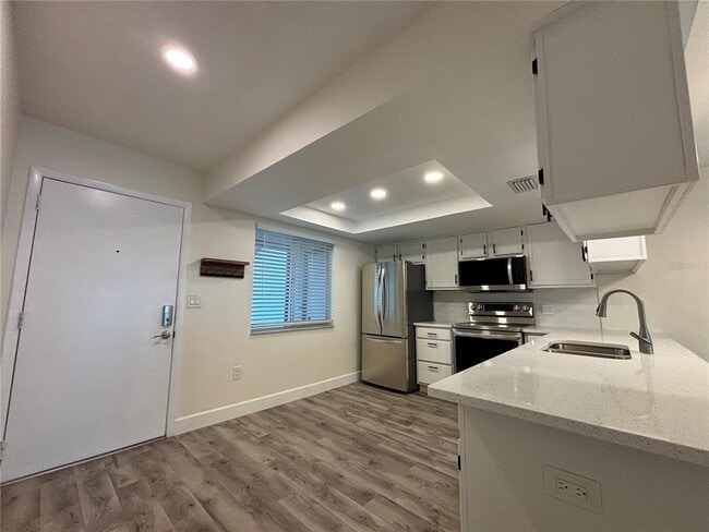 Photo - 2300 Bancroft Cir S Unit B