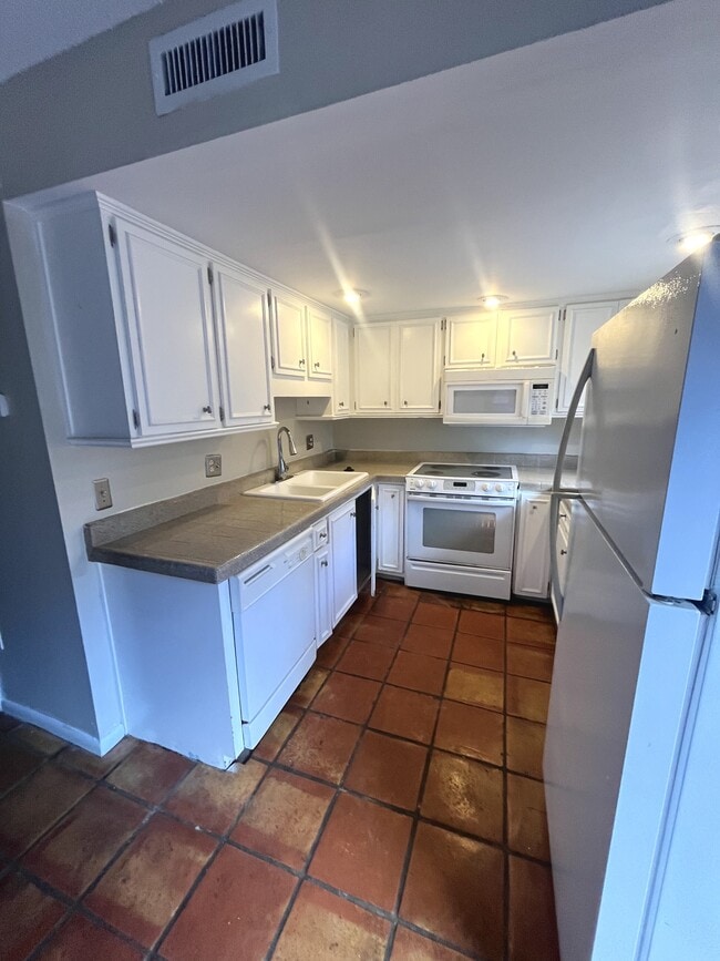 Photo - 3104 Harrison Ave