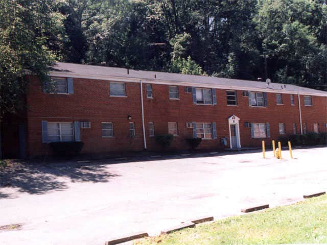 Community - Brookwood Villas Apartments