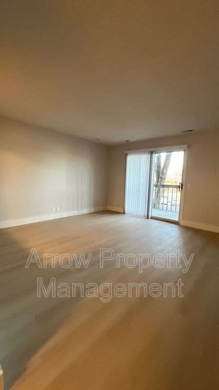 Photo - 515 W Saunders Ave Unit 14