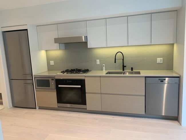 Photo - 540-540 W 28th Ave