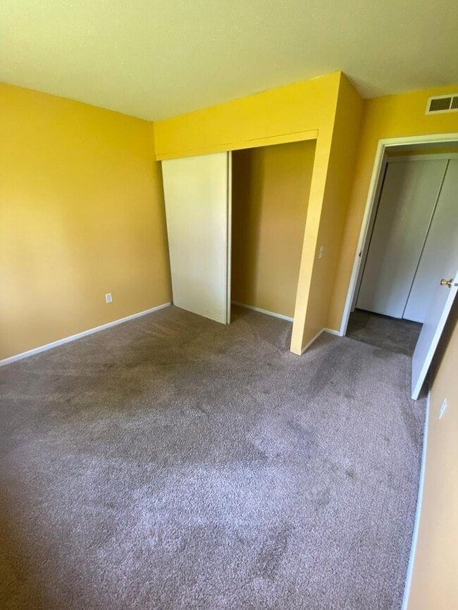 Photo - New Listing! 2 bedroom 1 bath apartment
