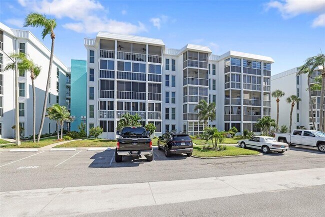 Building Photo - 4902 38th Way S Unit 309 Rental
