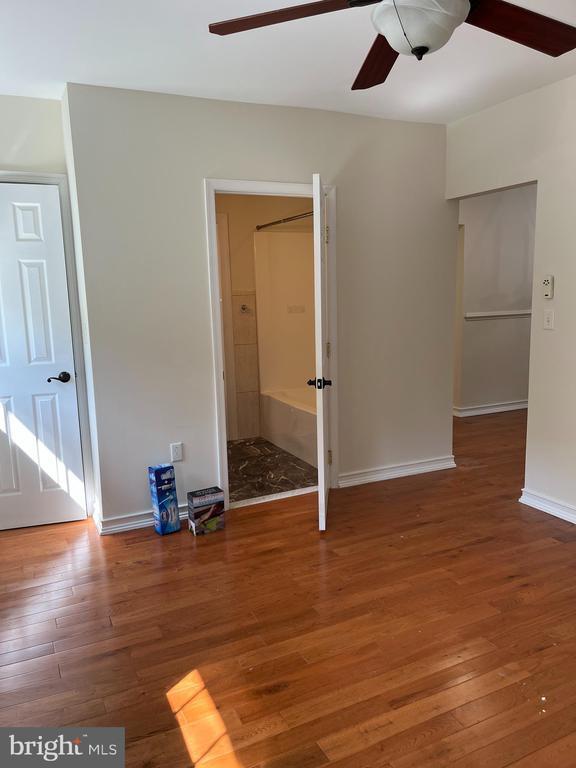 Photo - 9 Price St
