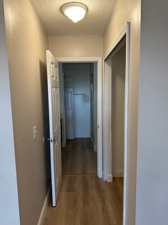 Photo - 495 Pyrus St