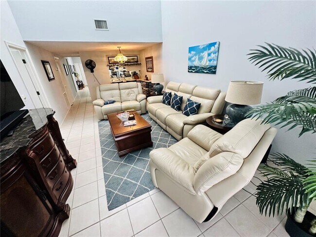 4212 126th St W Unit 407