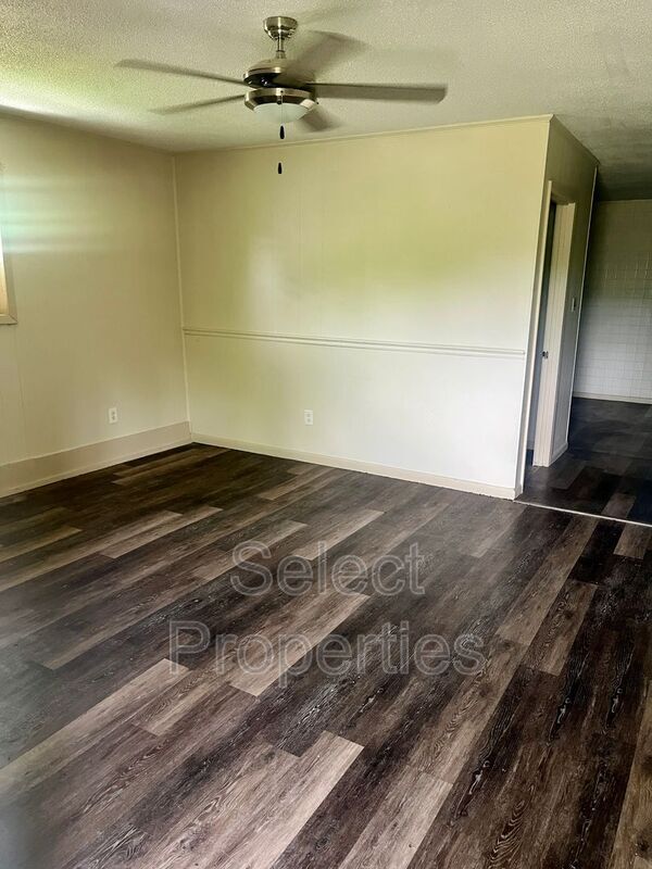 Building Photo - 1011 Walnut St Unit 1
