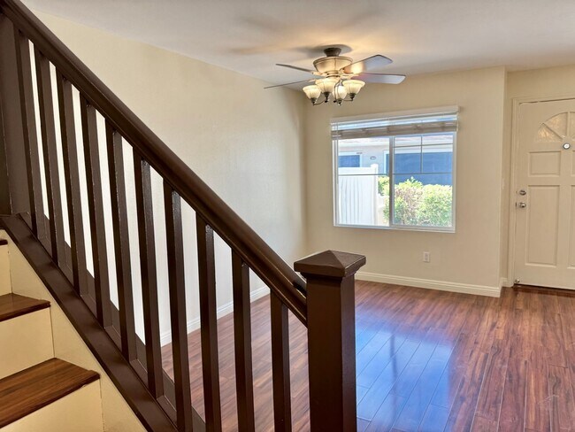Photo - Stunning 3-bedroom and 2.5-bathroom Townho...