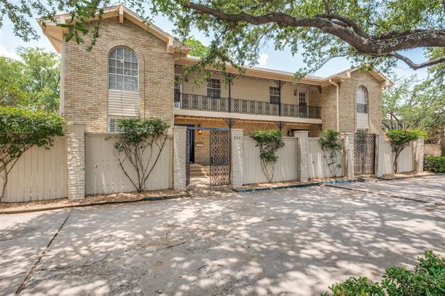 Photo - 5921 Preston Rd Townhome