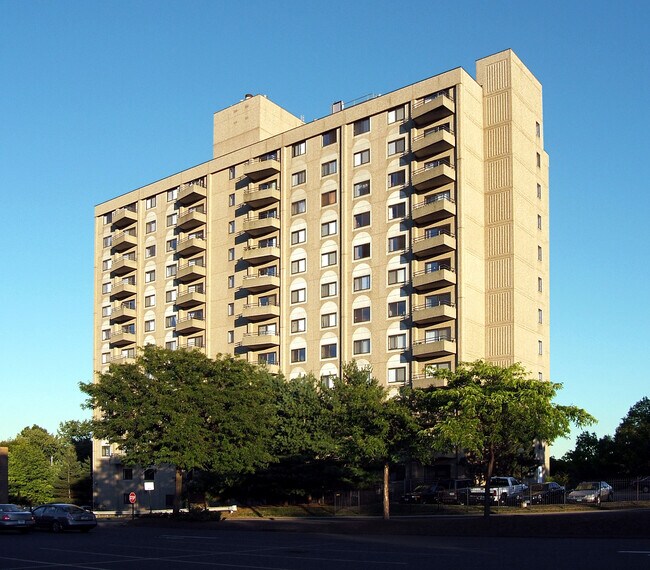 Photo - River's Edge Apartments