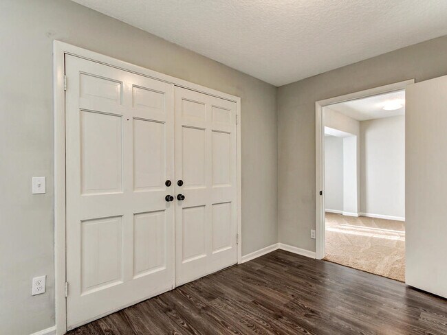 Photo - 8521 Howell Dr