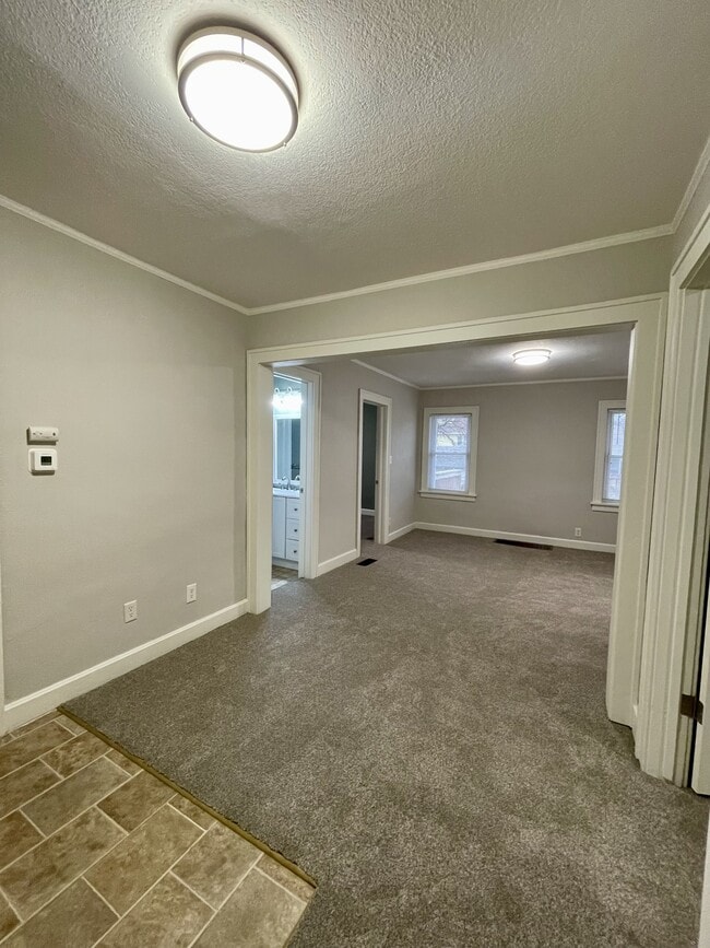 Photo - 108 S Hawthorne Ave