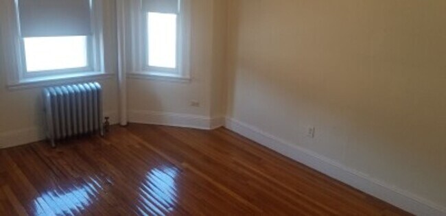 Photo - Spacious Fenway Studio with Renovated Kitchen & Heat Included