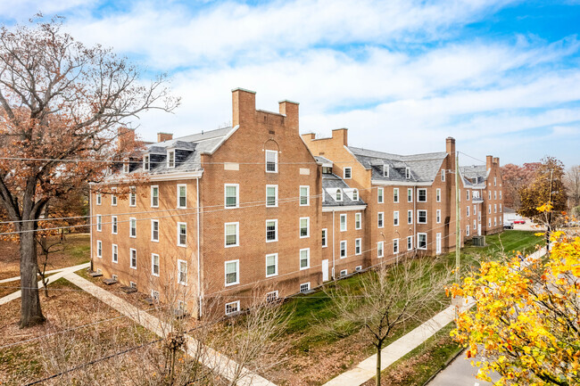 Building Photo - Austin Manor Rental