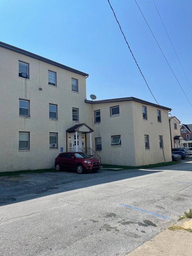 Photo - 37 S 6th Ave Unidad #2