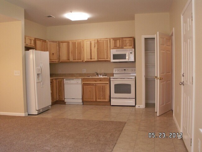 Photo - 7004 Courtyard Dr