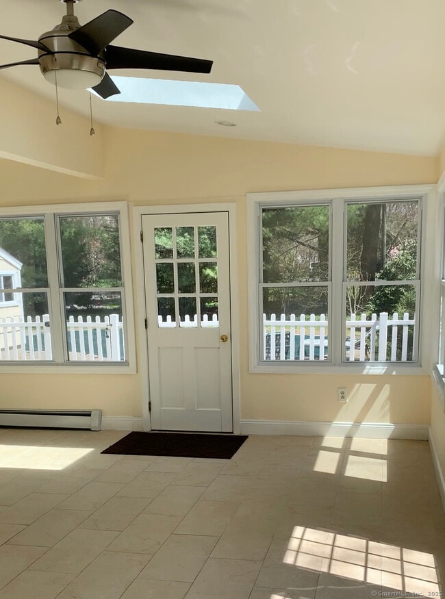 Photo - 14 Northfield Dr