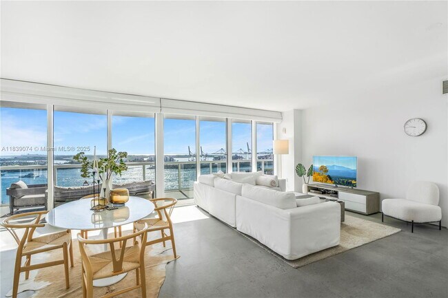 Photo - 400 Alton Rd