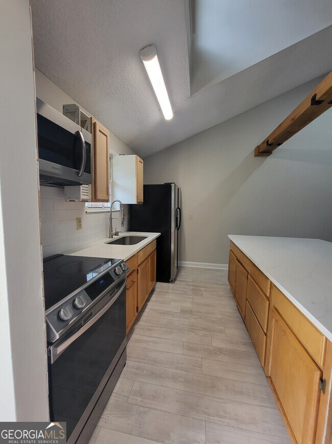 Photo - 207 Madison Ave