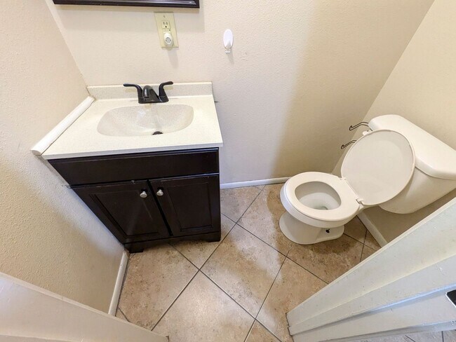 Photo - 956 Sunmeadow Dr Unit 956 Sunmeadow Dr. - (VACANT 7-2-2026)