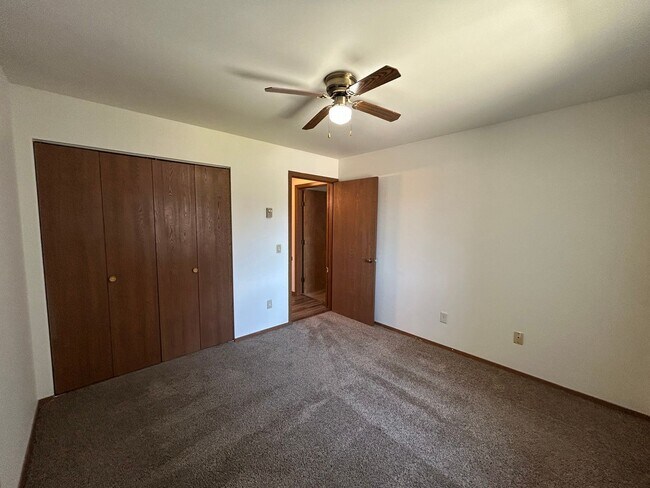 Prairie Village Apartments