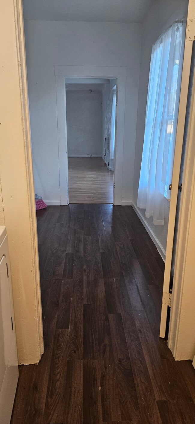 Photo - 609 E Main St