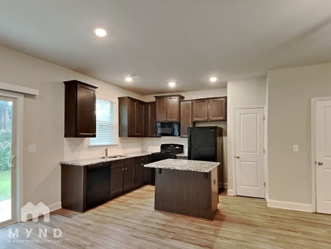 Photo - 3413 Sumersbe court