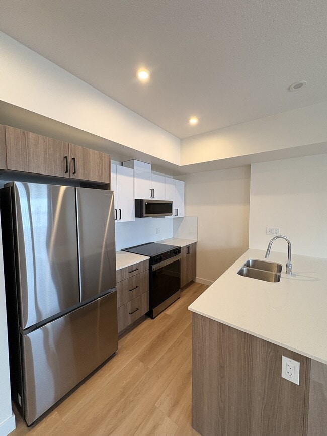 Building Photo - 8615-8108 108 St NW Unit 314-A