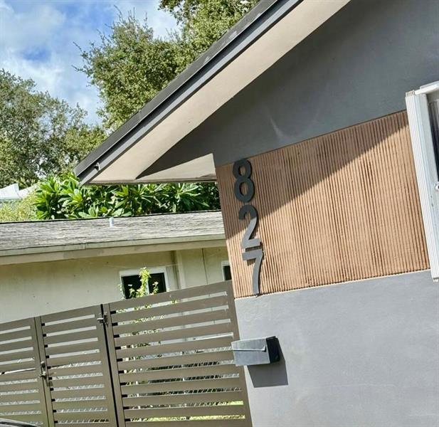 Photo - 827 SW 29th St Unit 1-2