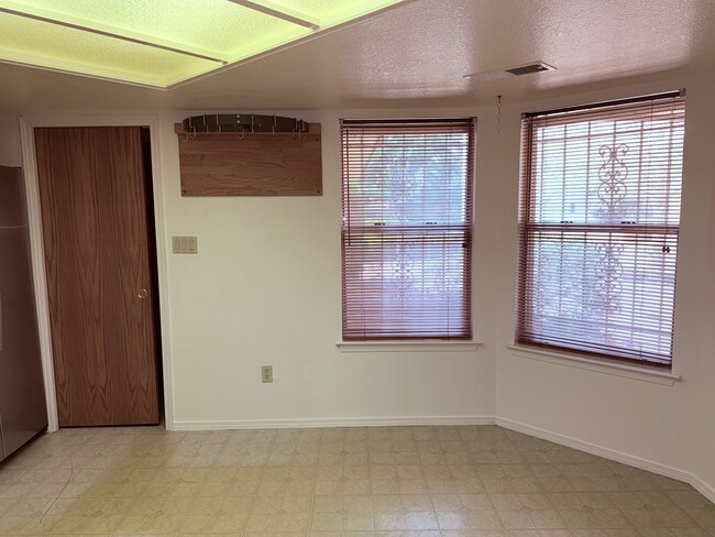 Photo - 5516 Cochiti Ct NW
