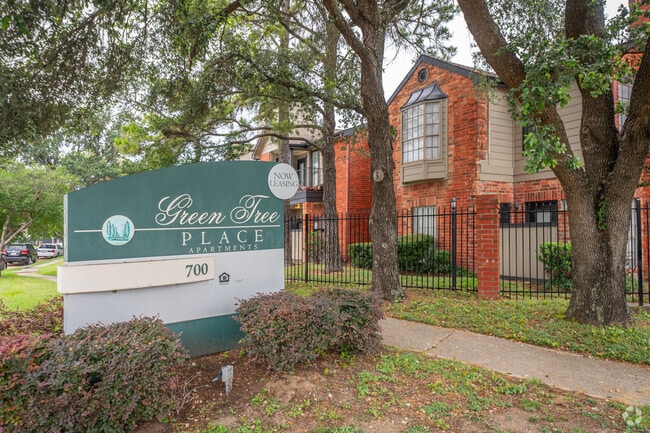 Building Photo - Green Tree Place Rental