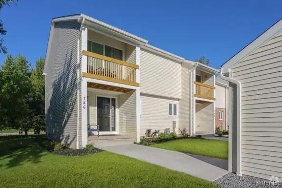 Building Photo - 748 Robin Rd Rental