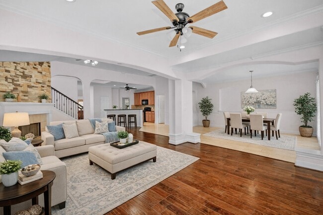 Building Photo - 1403 Lochstone Dr