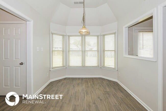 Photo - 4571 Wood Fox Cove