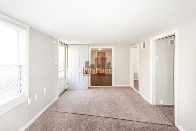 Photo - 2633 S Randolph St